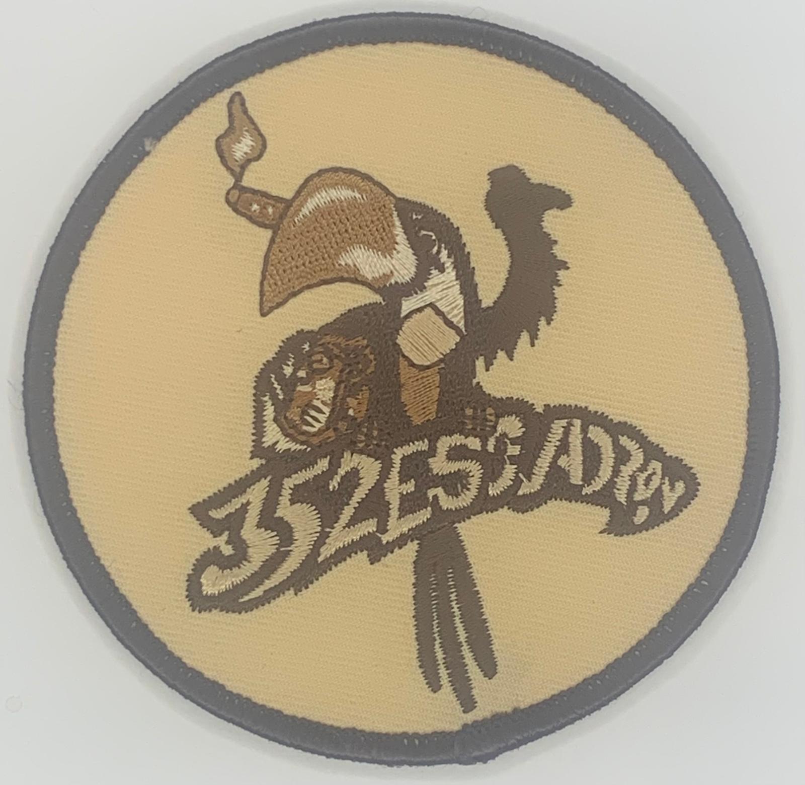 Ala 35 - 352 Escuadrón